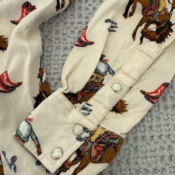 Wrangler Retro shirt Cream Western Print Horses de Button-Up Women’s size xs - Picture 10 of 13